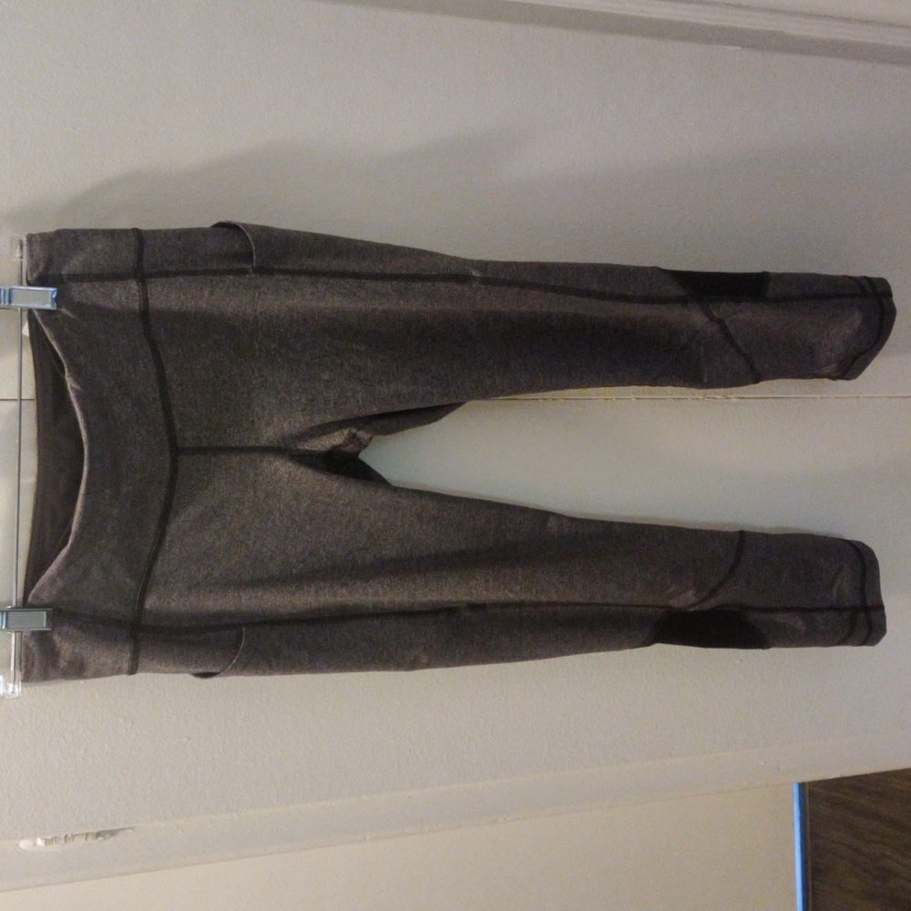 Lululemon leggings size 6